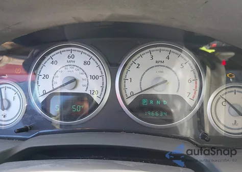 2010 Chrysler Town & Country Touring from USA, damaged, VIN 2A4RR5D17AR252701